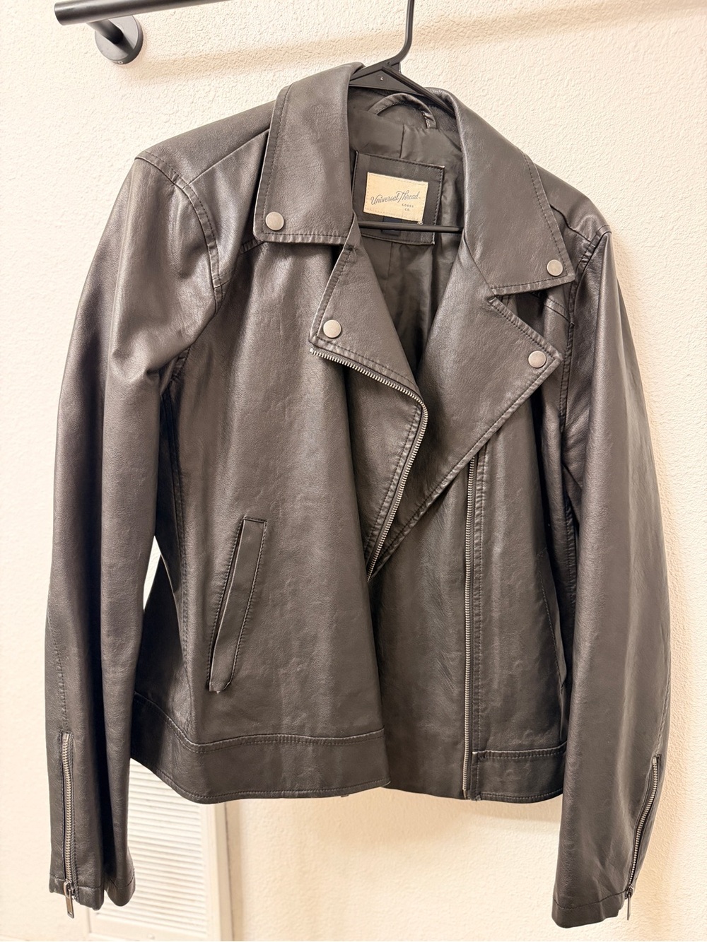Universal Thread - Women’s Black Leather Moto Jacket